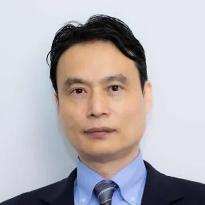 徳重 徹 氏